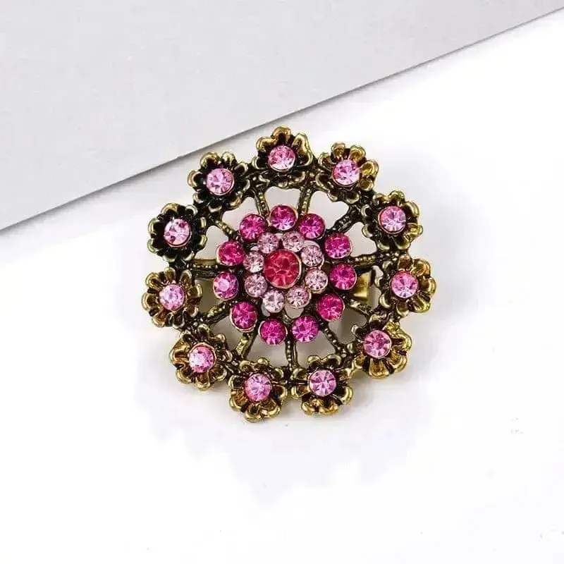 🌟 Alloy Rhinestone Small Pin Brooch - Floral Elegance in Fashion 🌟