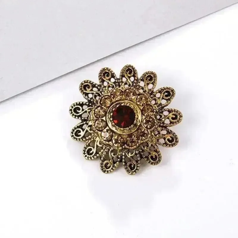 🌟 Alloy Rhinestone Small Pin Brooch - Floral Elegance in Fashion 🌟