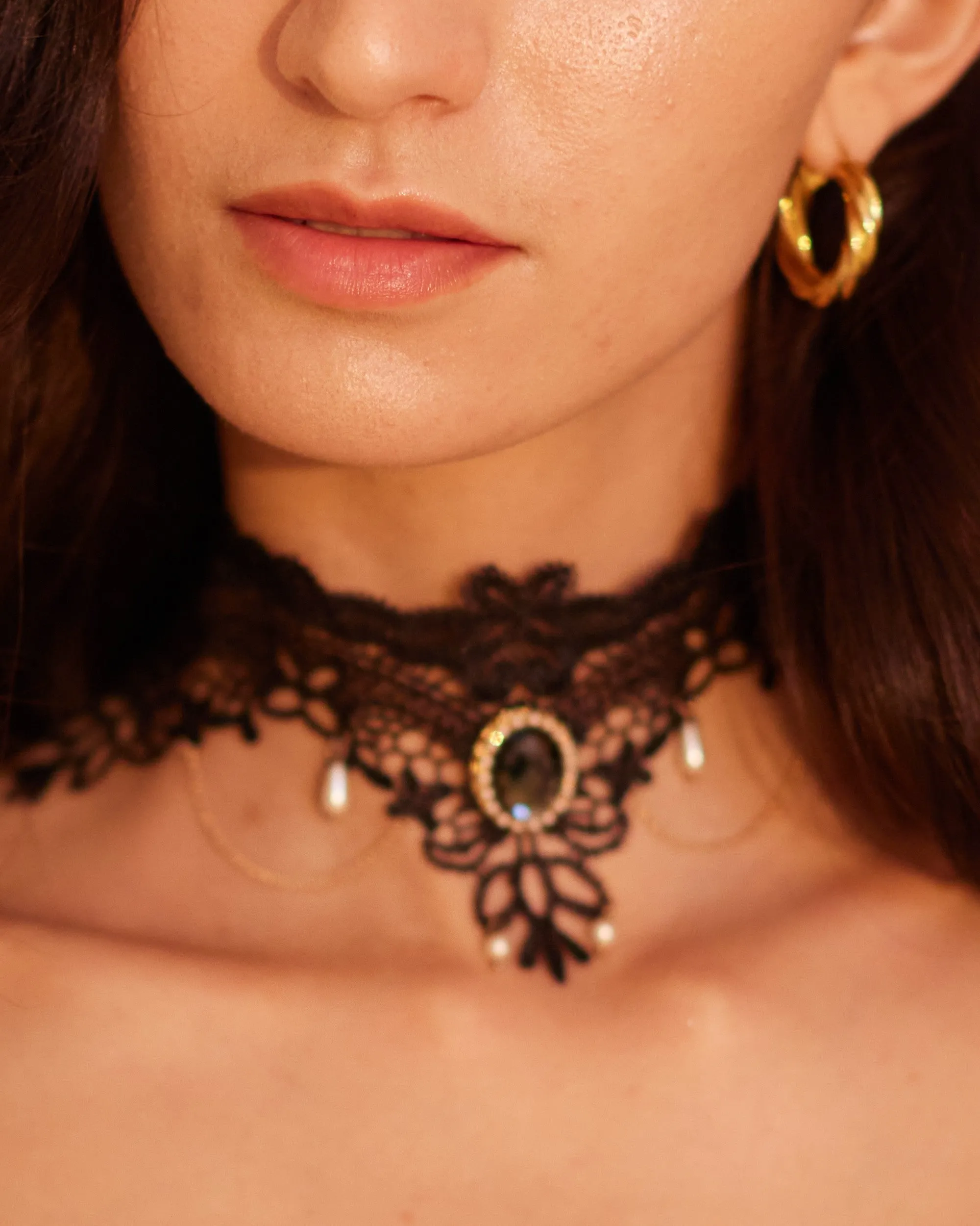 Aurora Gem Lace Chocker Necklace