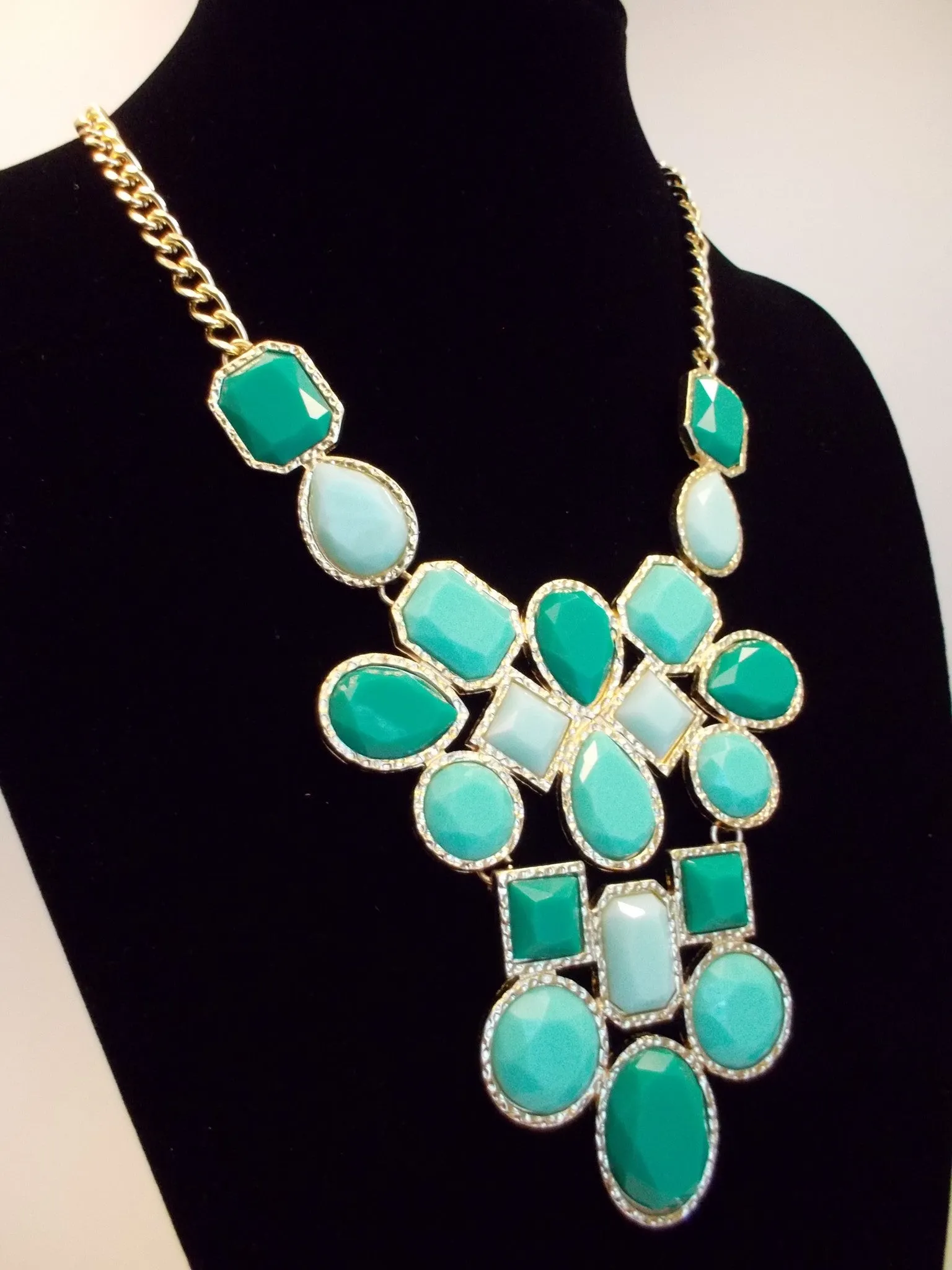 Mint & Emerald Jeweled Cluster Statement Necklace