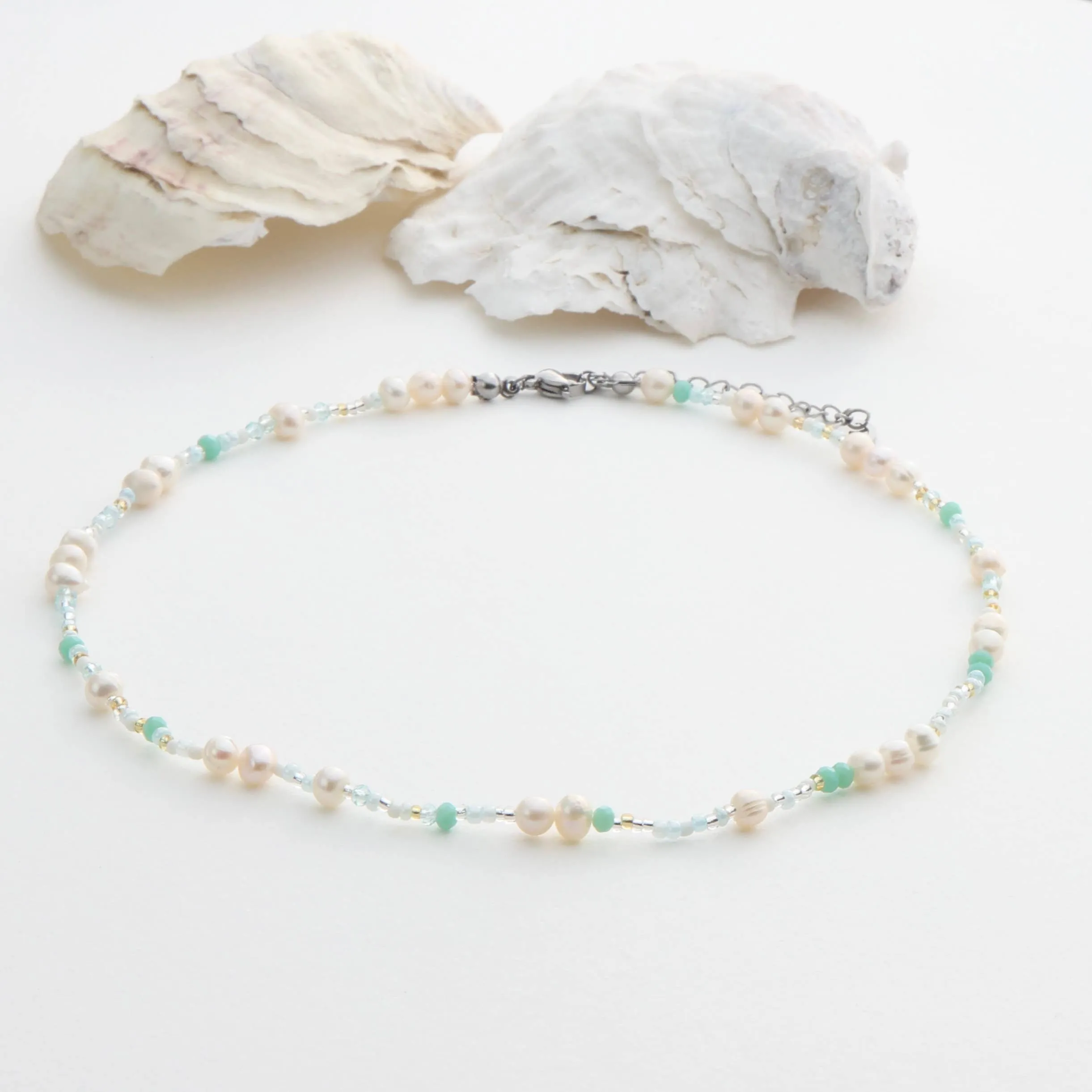 Sandy Neck Pearl Choker
